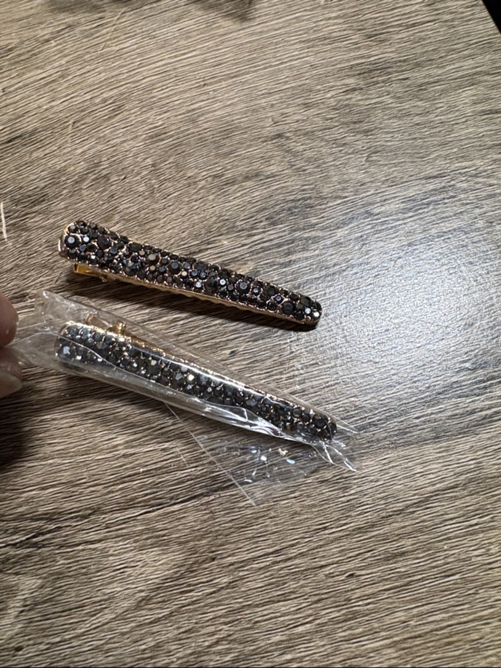 WILLBOND 11Pieces Pearls Rhinestone Hair Clips, 4 Colors - Durable Alligator
